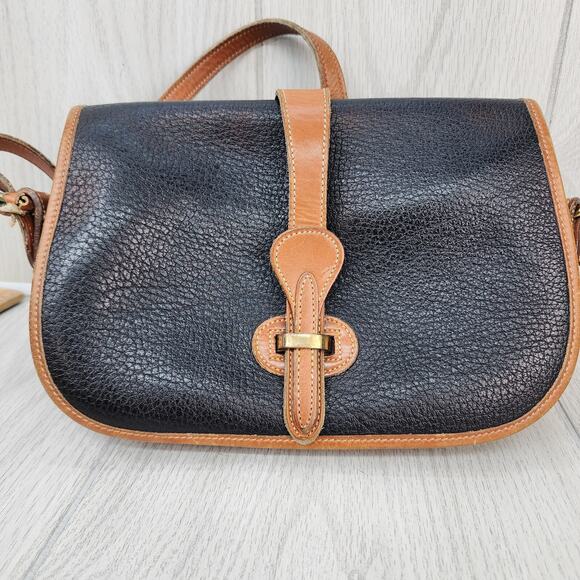 Vtg Dooney & Bourke Pebble Leather Crossbody Purse Black Brown Trim Shoulder Bag - Picture 3 of 16